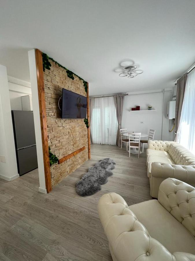 Urban Apartments And Studios - City Center Iasi Exterior photo